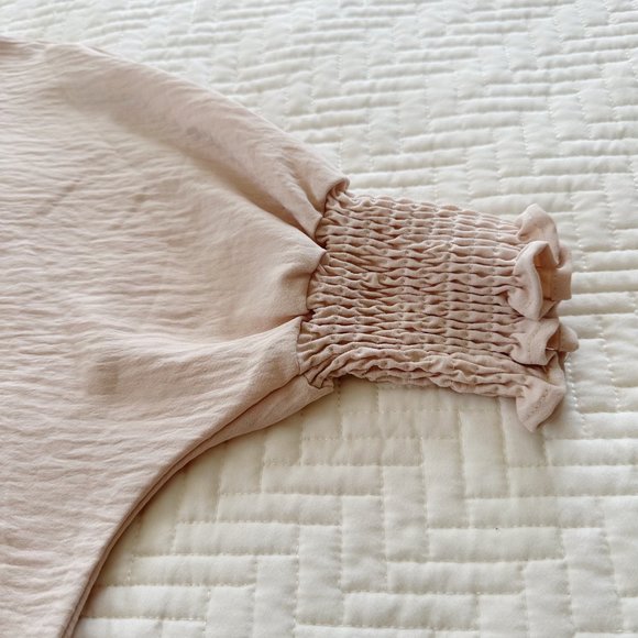 NWT C+D+M Collection 3/4 Sleeve Summer Top Loose Fit Beige Size Medium - Picture 2 of 6